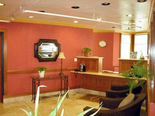 Hotel Oasis Inn