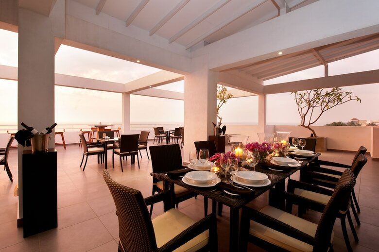 The Beach - All Suite Hotel