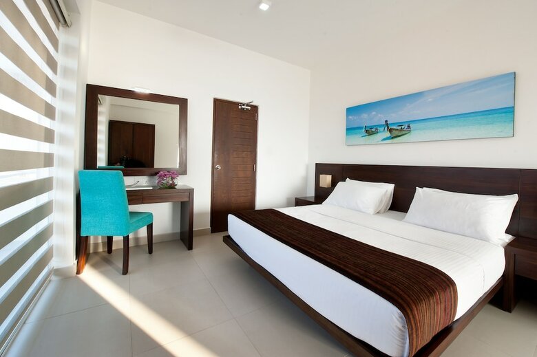 The Beach - All Suite Hotel