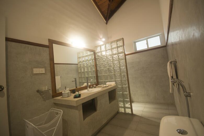 The Lagoon Villa