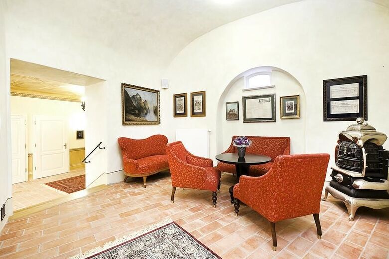 Hotel Latr�n