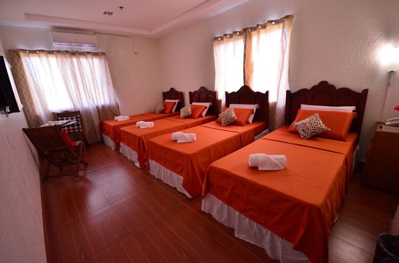 Hotel Casanas Suites
