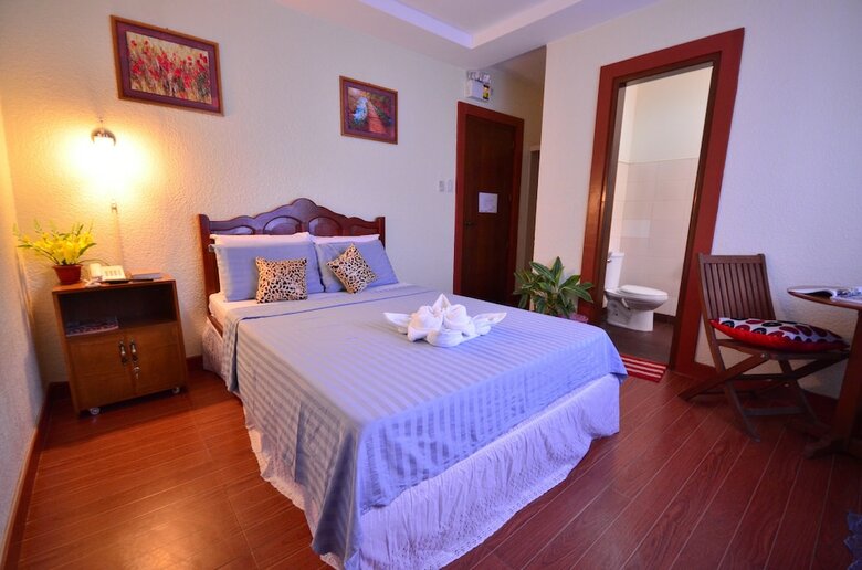 Hotel Casanas Suites