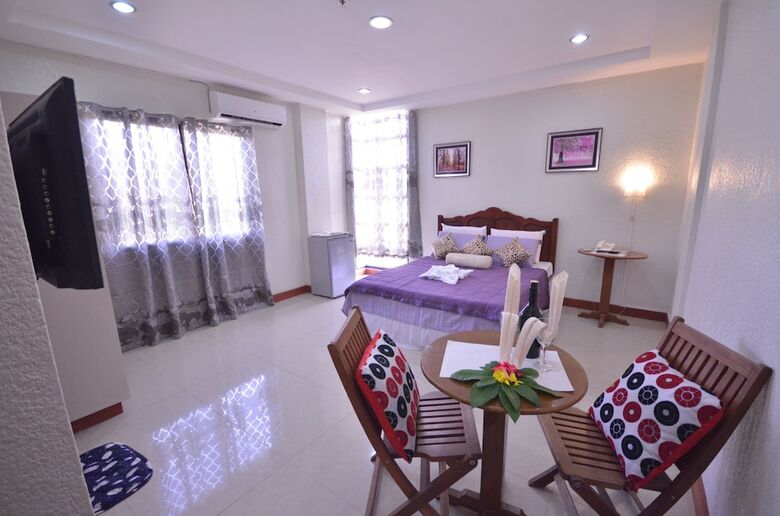 Hotel Casanas Suites