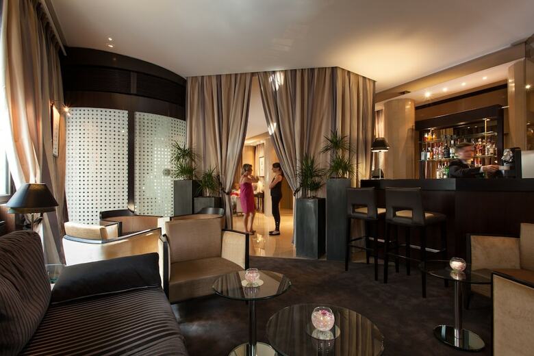 La Residence Du Roy Paris Champs Elysees By Accor