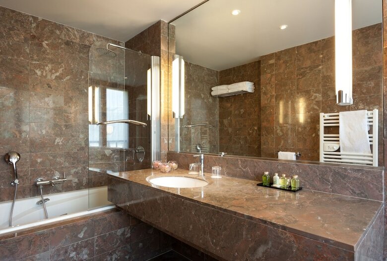 La Residence Du Roy Paris Champs Elysees By Accor