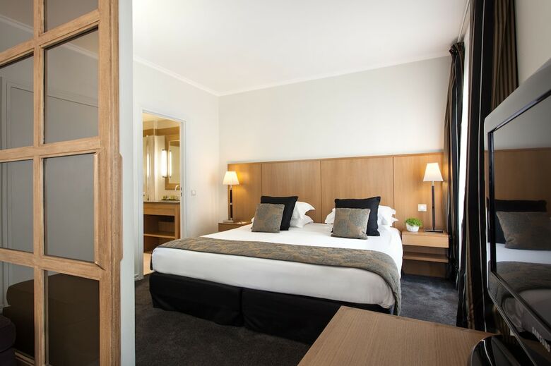 La Residence Du Roy Paris Champs Elysees By Accor