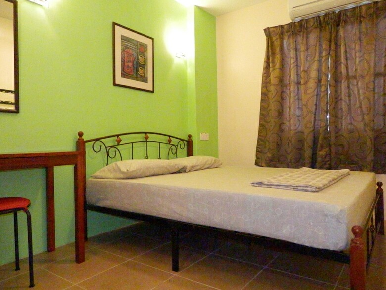 Hotel Travellers Planet Hostel