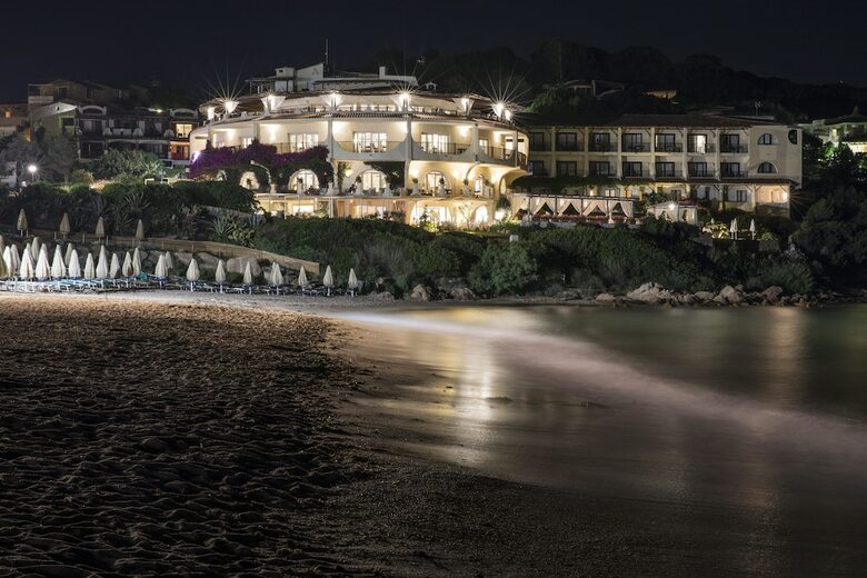 Club Hotel