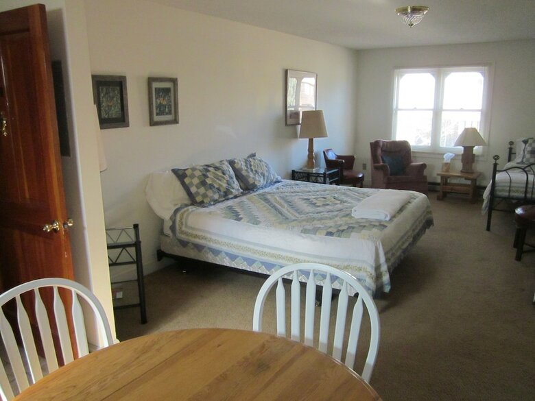 Bed & Breakfast Dodgeton Creek Inn