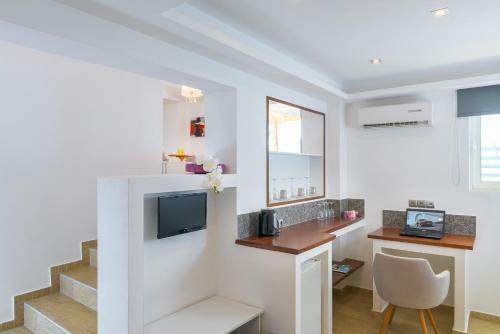 Lindian Jewel Hotel And Villas