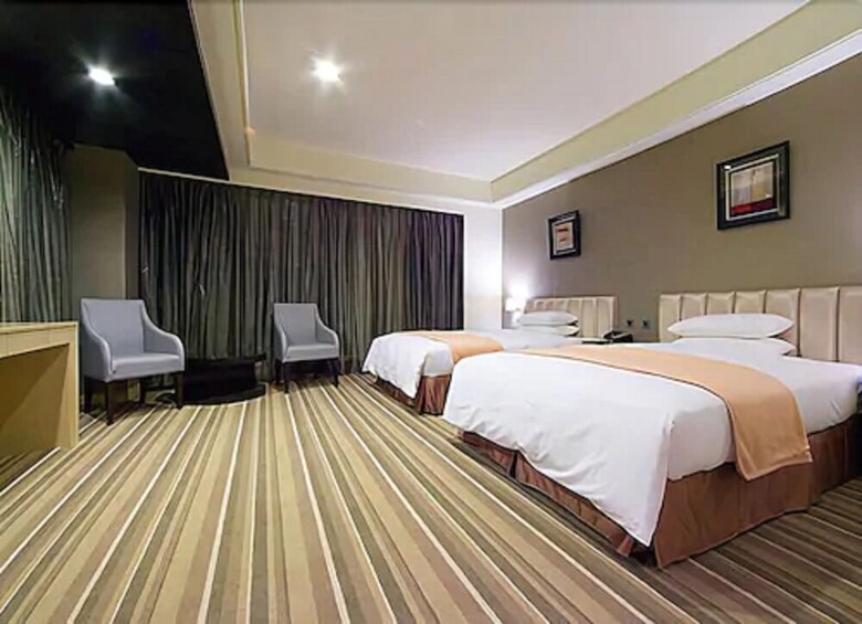 Urban Hotel 33