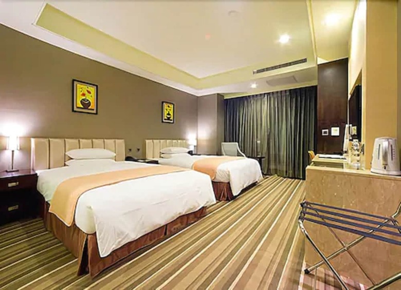 Urban Hotel 33