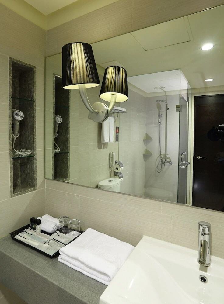 Urban Hotel 33