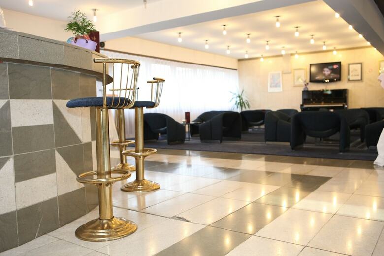 Hotel I
