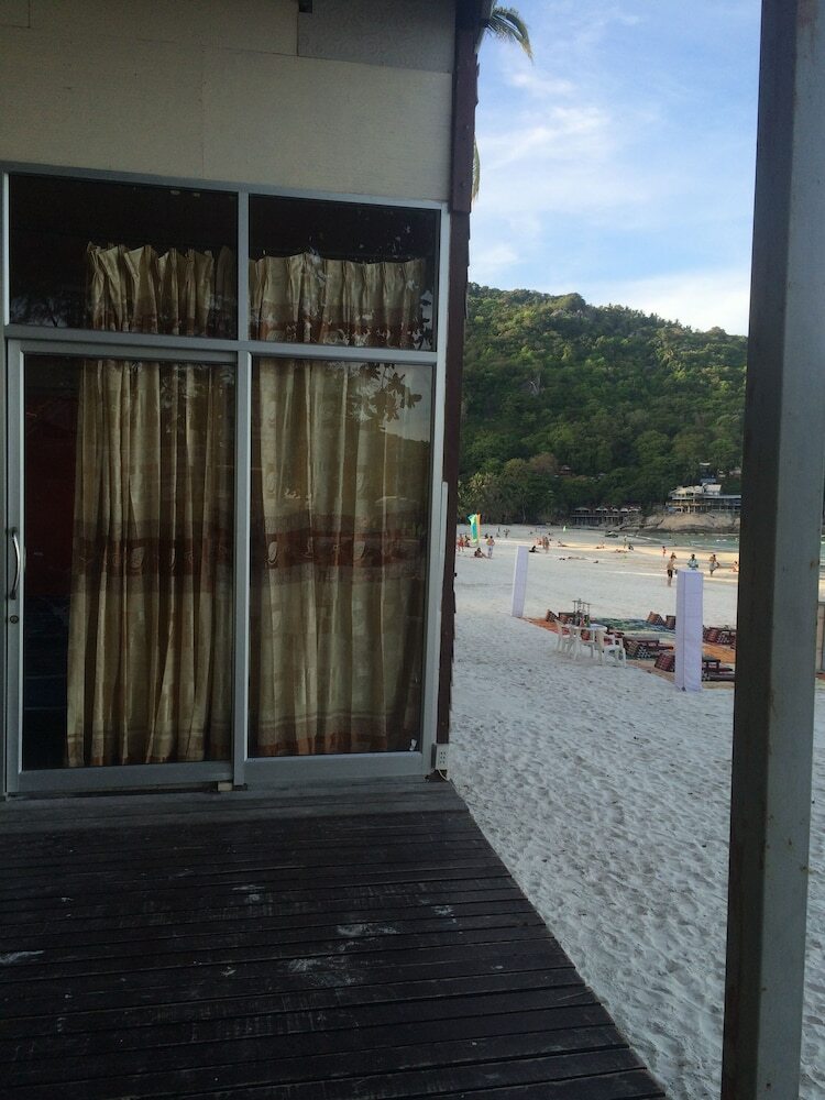 Hostal Supreeya Guesthouse