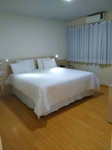 Hd Plaza Hotel