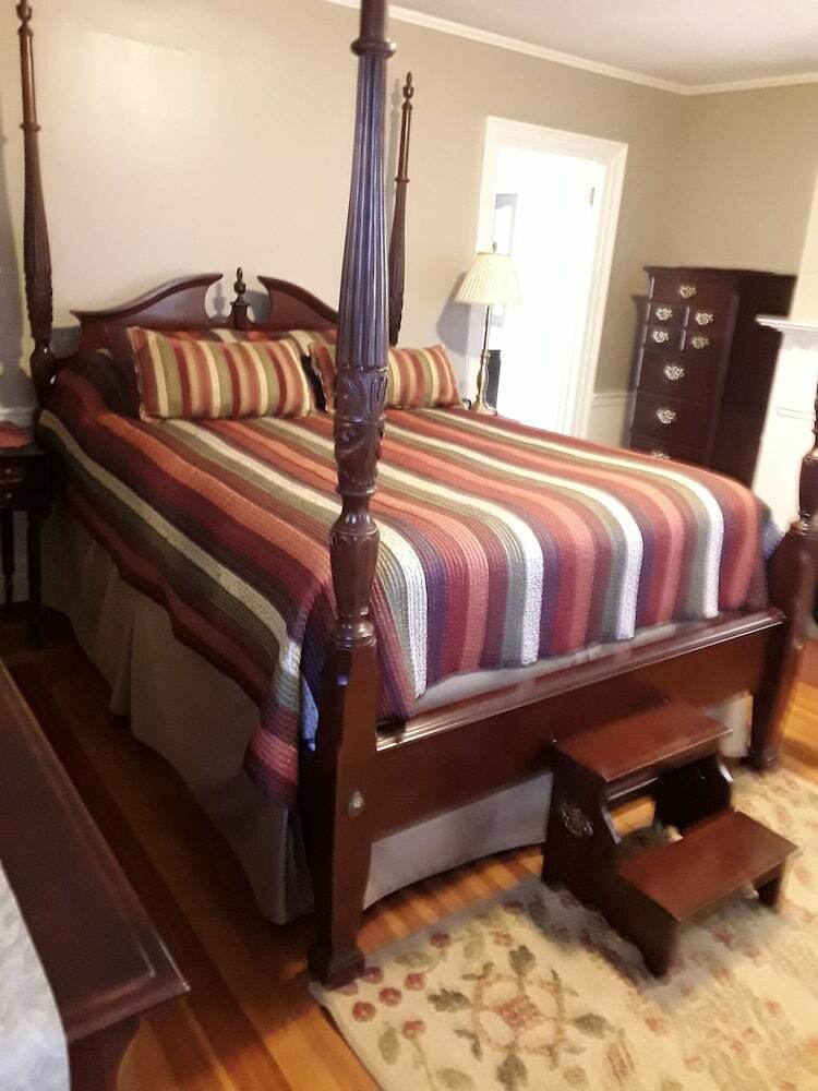 Bed & Breakfast Pepper House Inn