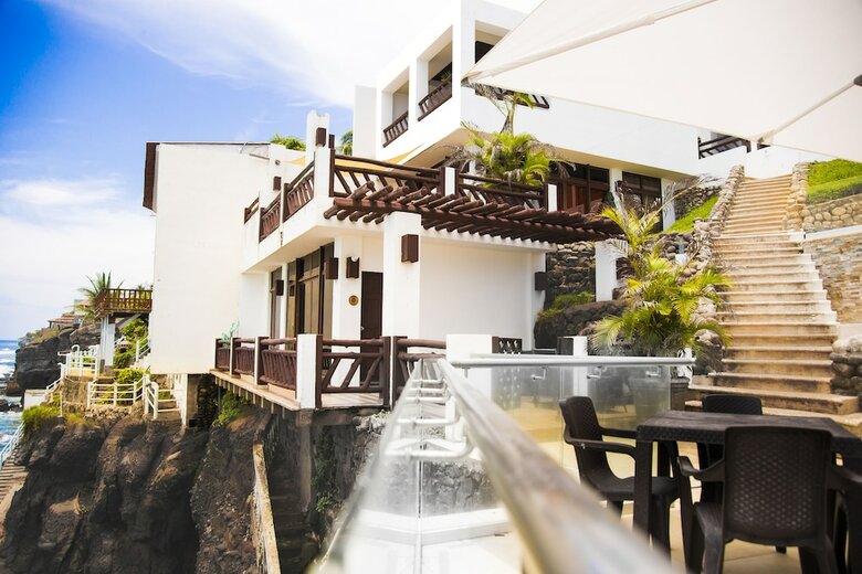Hotel Los Farallones
