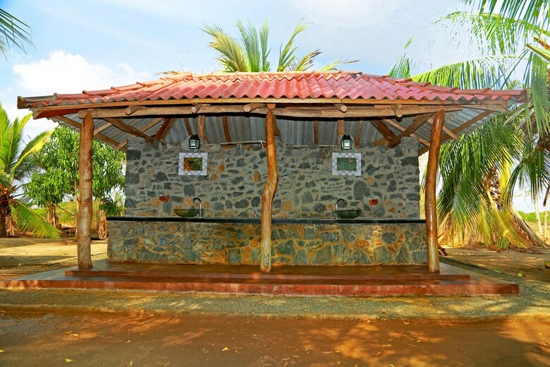 Heina Nature Resort & Yala Safari