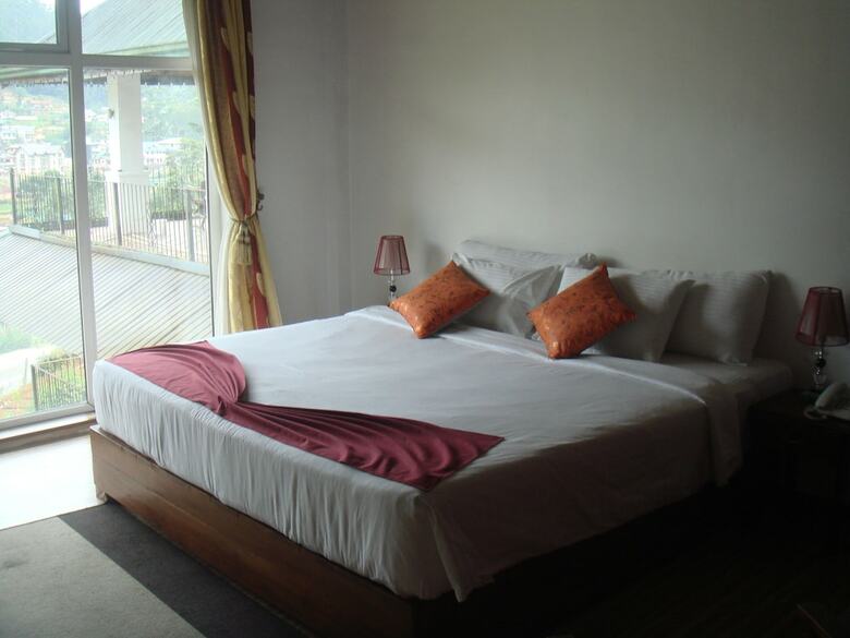Midky Hotel