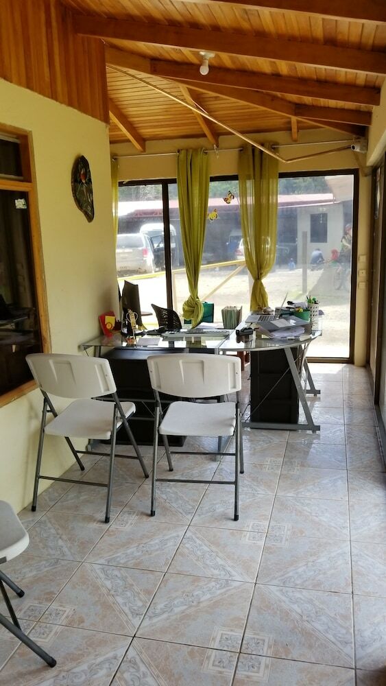 Hostal Hotel Roca Verde
