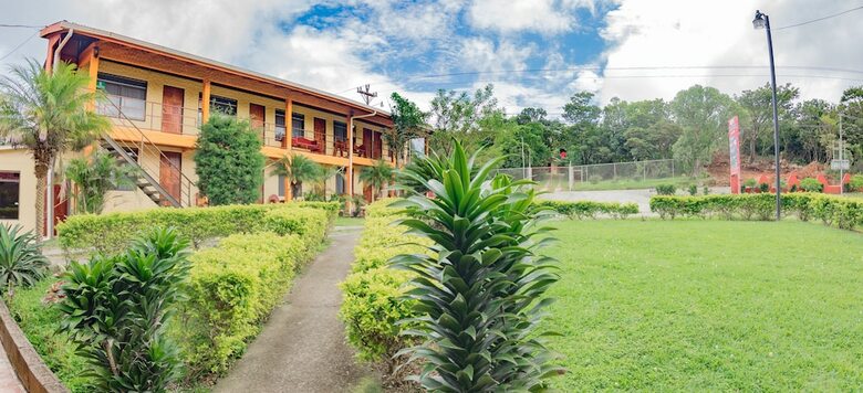 Hostal Hotel Roca Verde