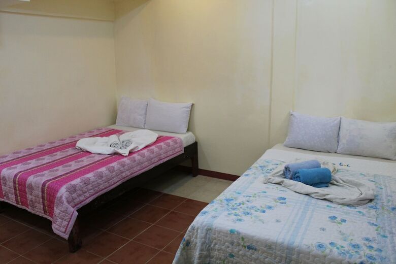 Hotel Escurel Inn