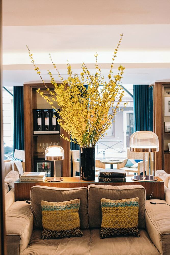 Hotel H�tel Eiffel Blomet