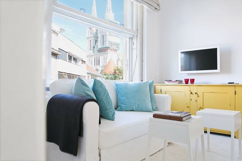 Apartamentos Angel Main Square