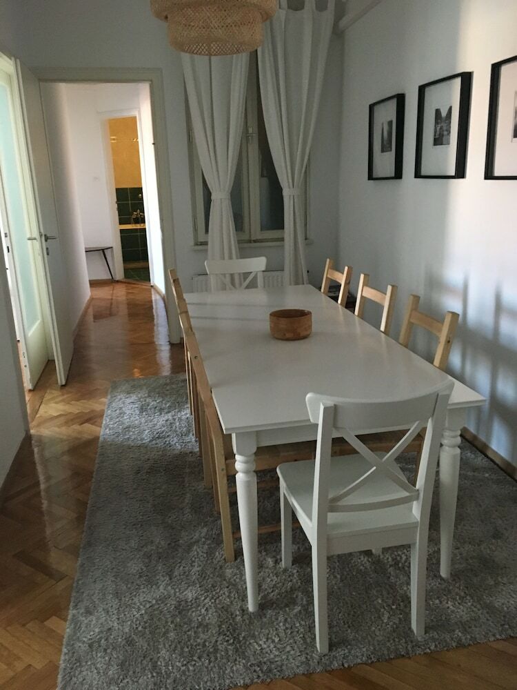 Apartamentos Angel Main Square