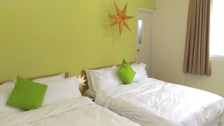 Hostal Pineapple Backpackers Hostel