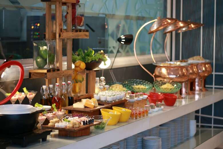 Hotel Golden Tulip Legacy Surabaya