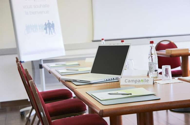 Hotel Campanile Chantilly