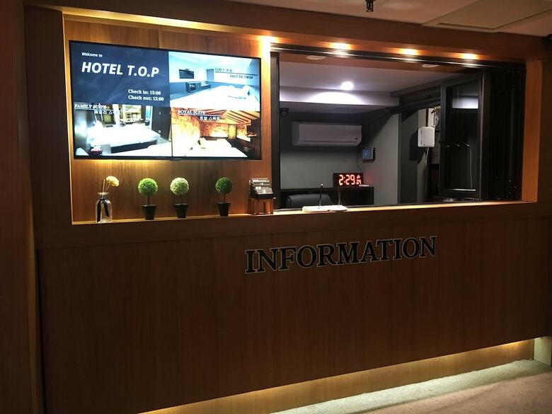 Top Hotel