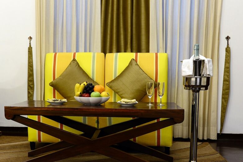 Hotel Deco On 44