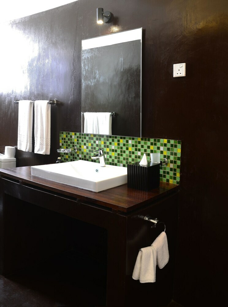Hotel Deco On 44