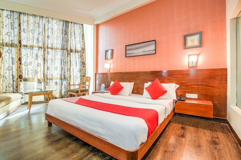 Hotel Devi Grand
