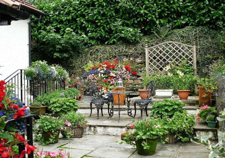 Hotel Storrs Gate House