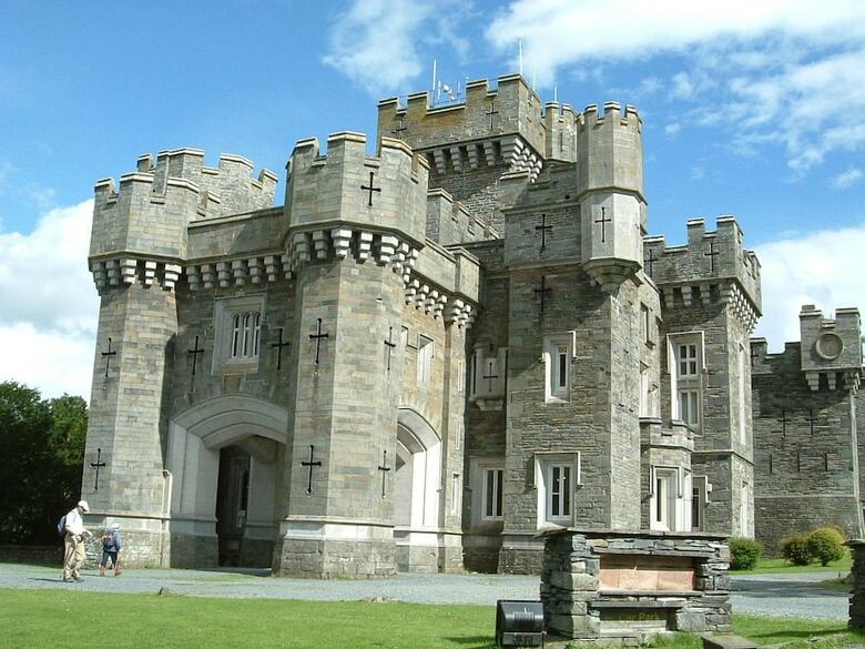 Hotel Storrs Gate House