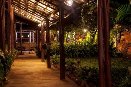 Hostal Pousada Monte Azul