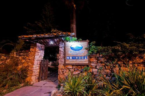 Hostal Pousada Monte Azul