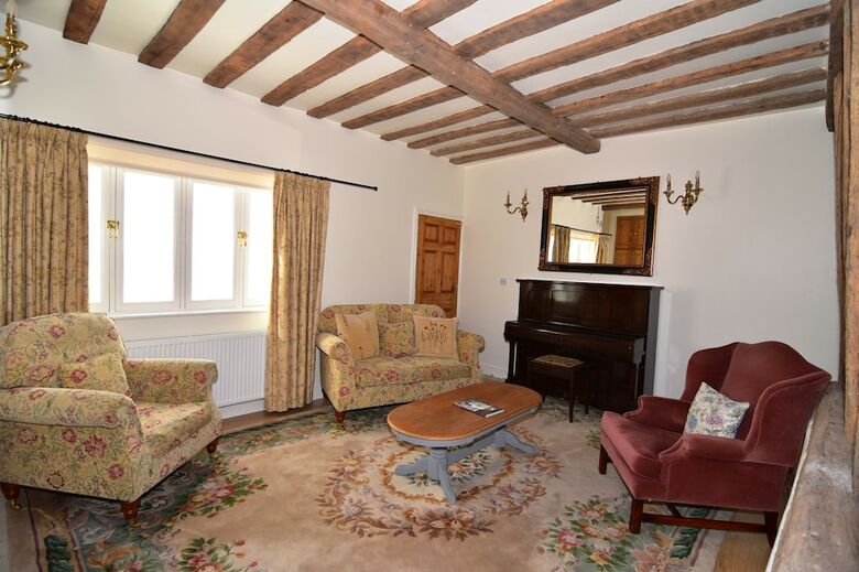 Bed & Breakfast The Abbey Hotel And Apartments