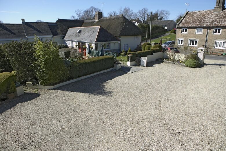 Posada Yalbury Cottage