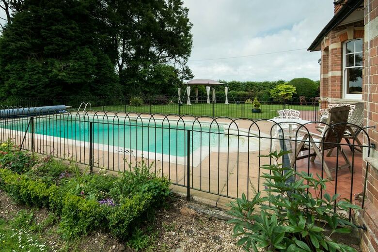 The Dower House Hotel