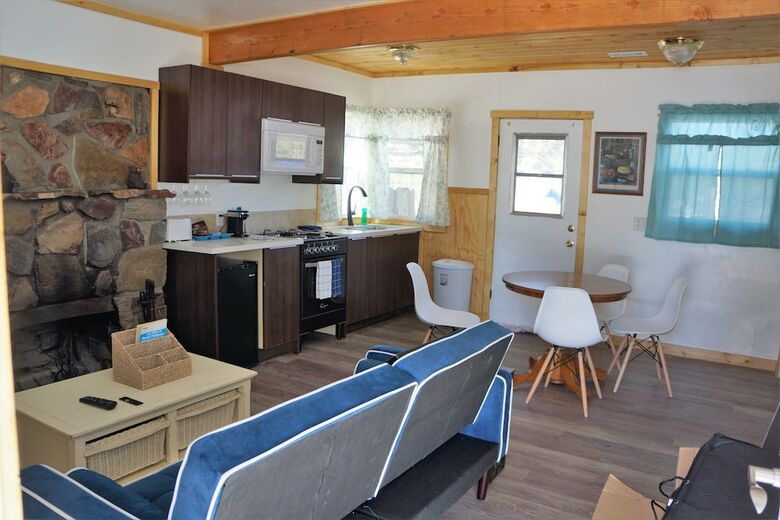 Blue Horizon Lodge