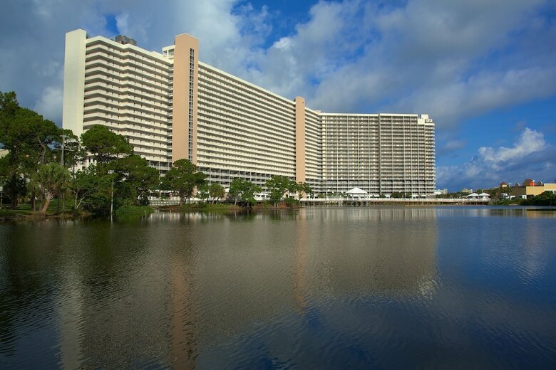 Apartamento Laketown Wharf By Emerald View Resorts