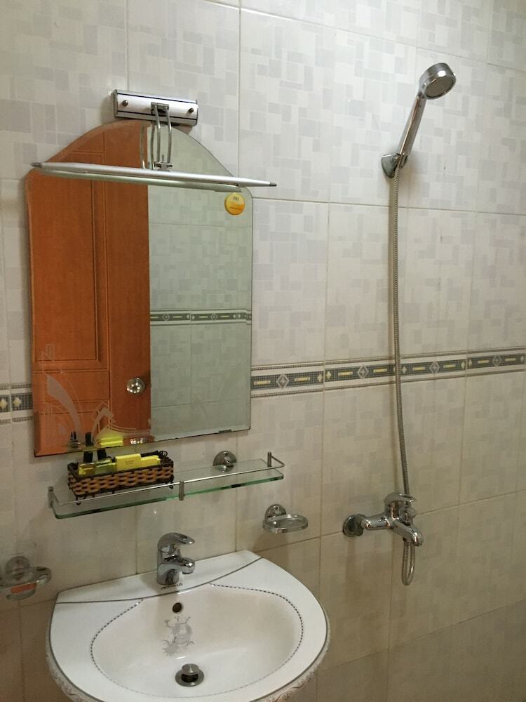Huong Mai 2 Hotel