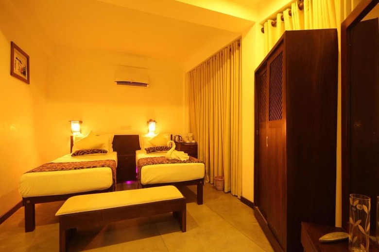 Rock Fort Hotel