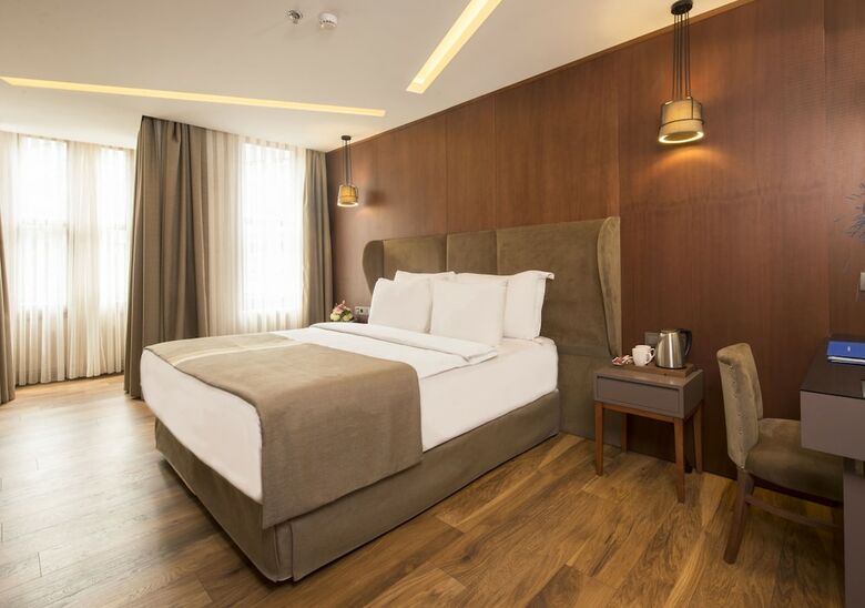 Blueway Hotel Historical